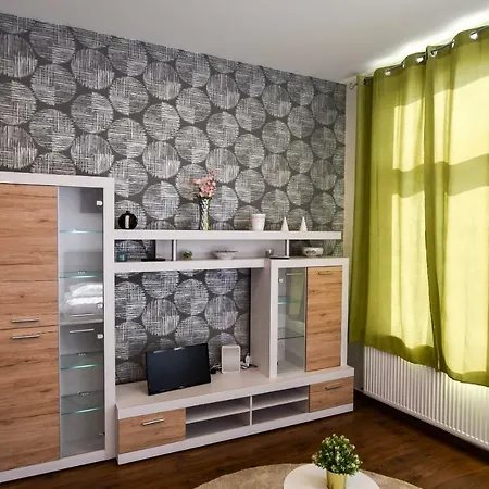 Silver In The City Centre Apartment